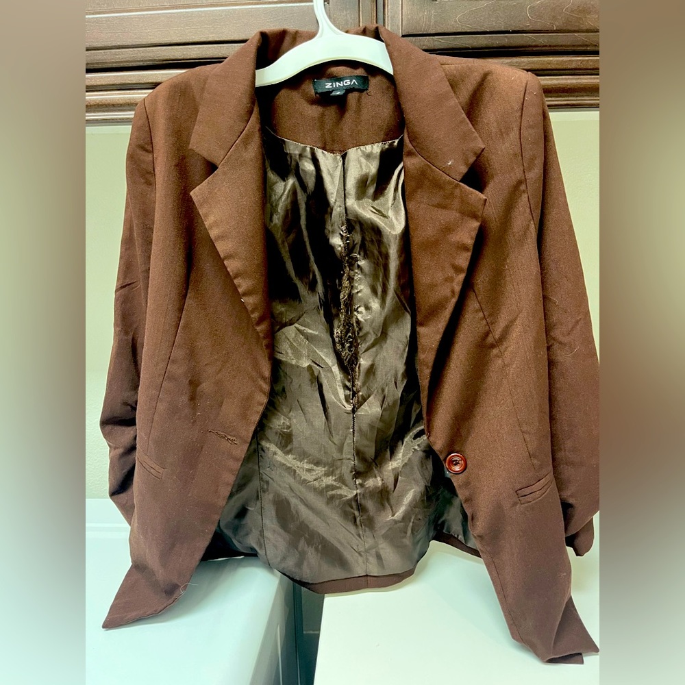 Women’s brown blazer